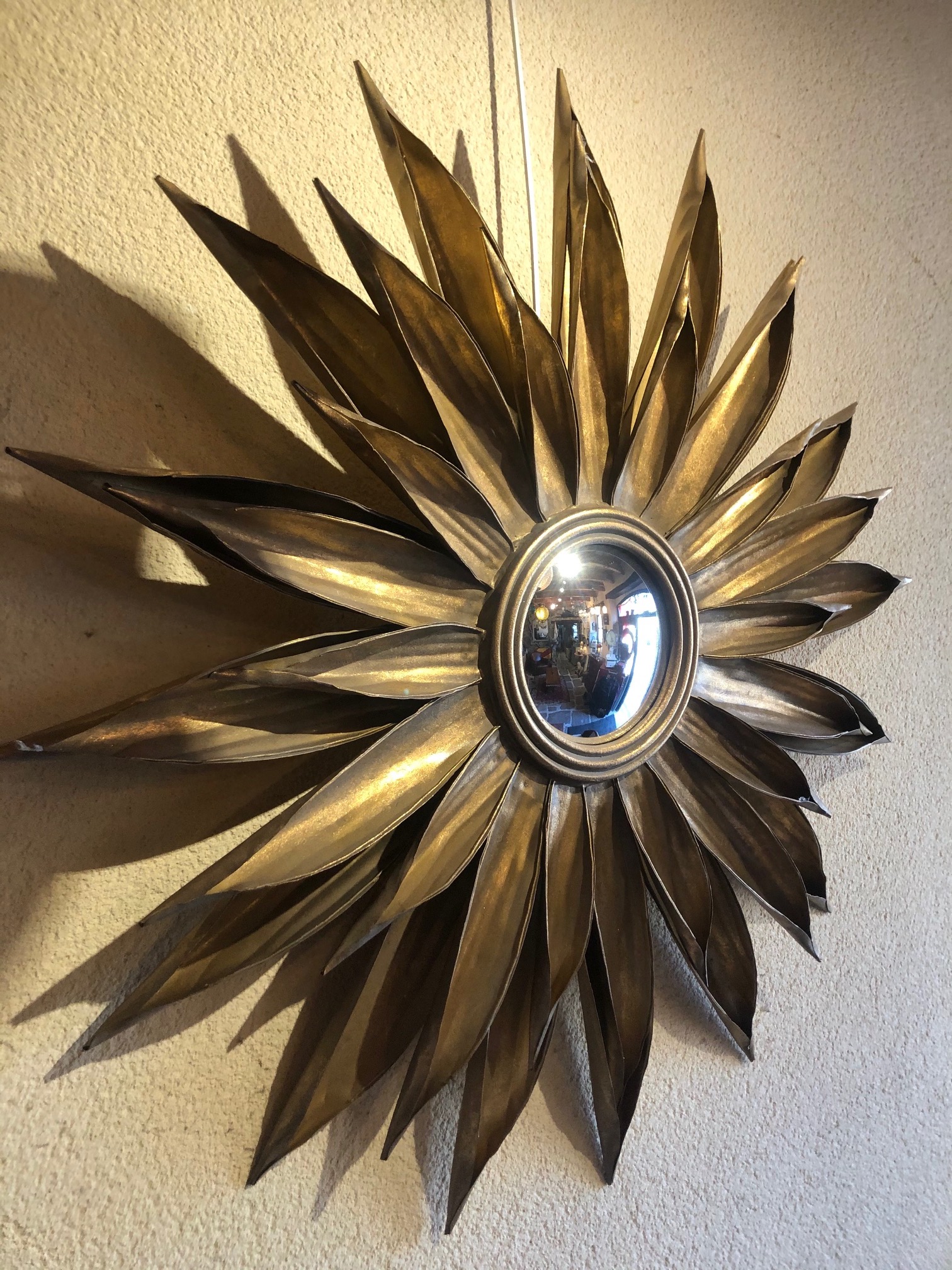 Miroir de sorcière - La Grange, Meubles neufs et anciens au Conquet